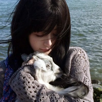 港台老牌艺人隐婚生子传闻，本人沉默不回应，72小时引热议